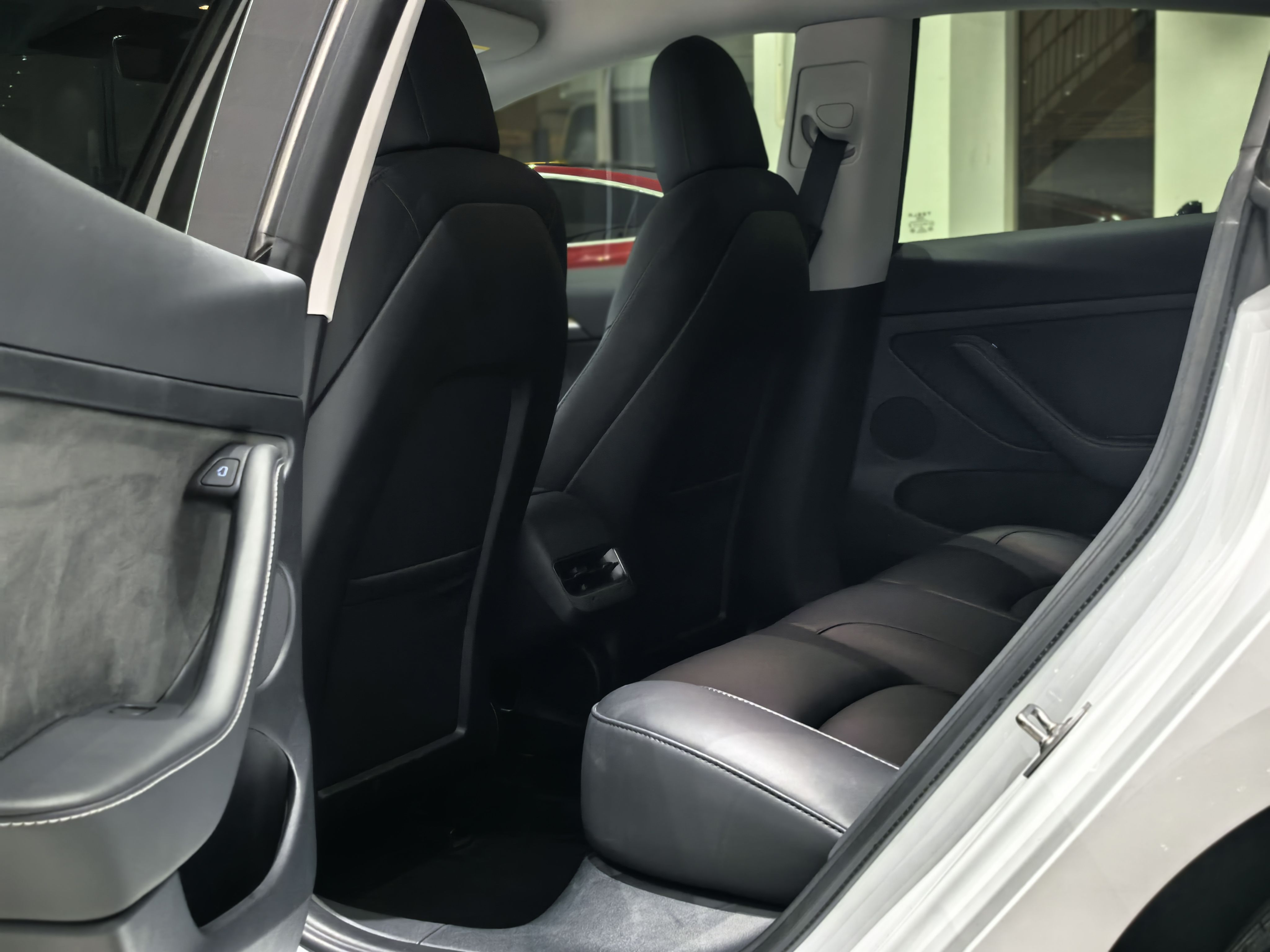 Tesla Model 3 2023 صورة سيارة #11