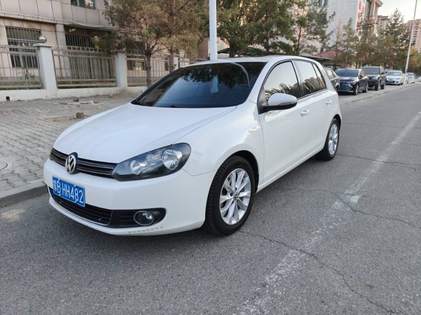 Volkswagen Golf 2011 #2 Volkswagen Golf 2011 صورة سيارة #2
