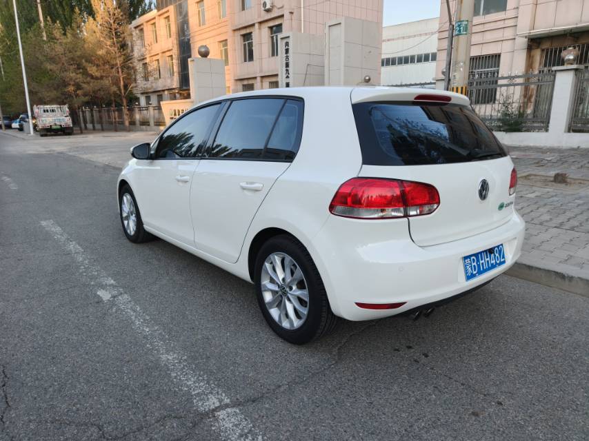 Volkswagen Golf 2011 #11 Volkswagen Golf 2011 صورة سيارة #11