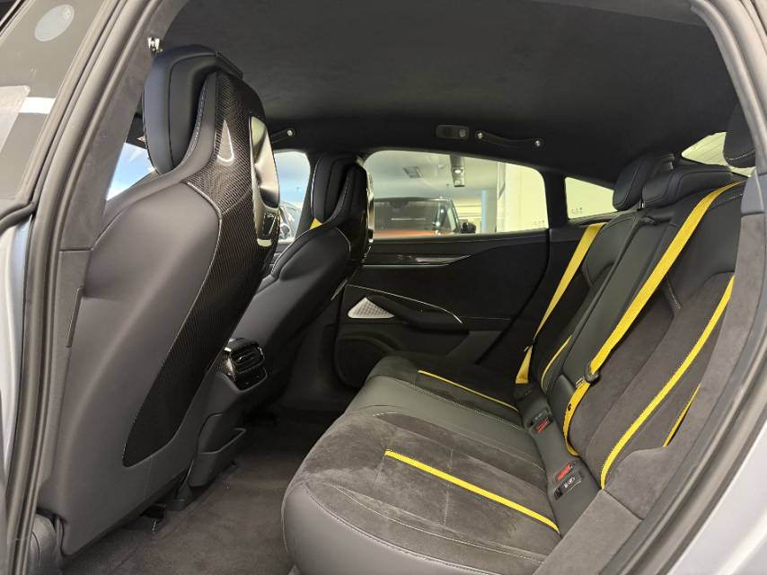 MI SU7 Ultra 2025 imagen de coche #7