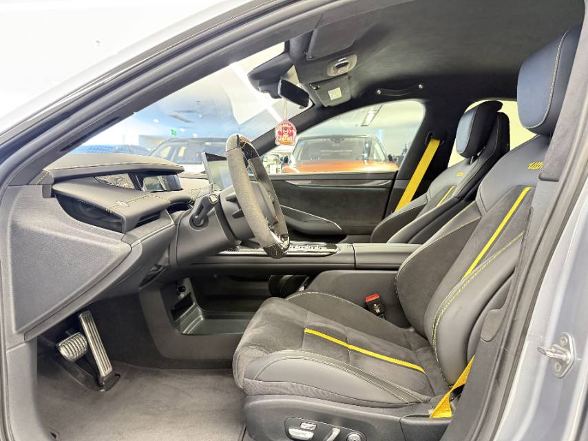 MI SU7 Ultra 2025 imagen de coche #4