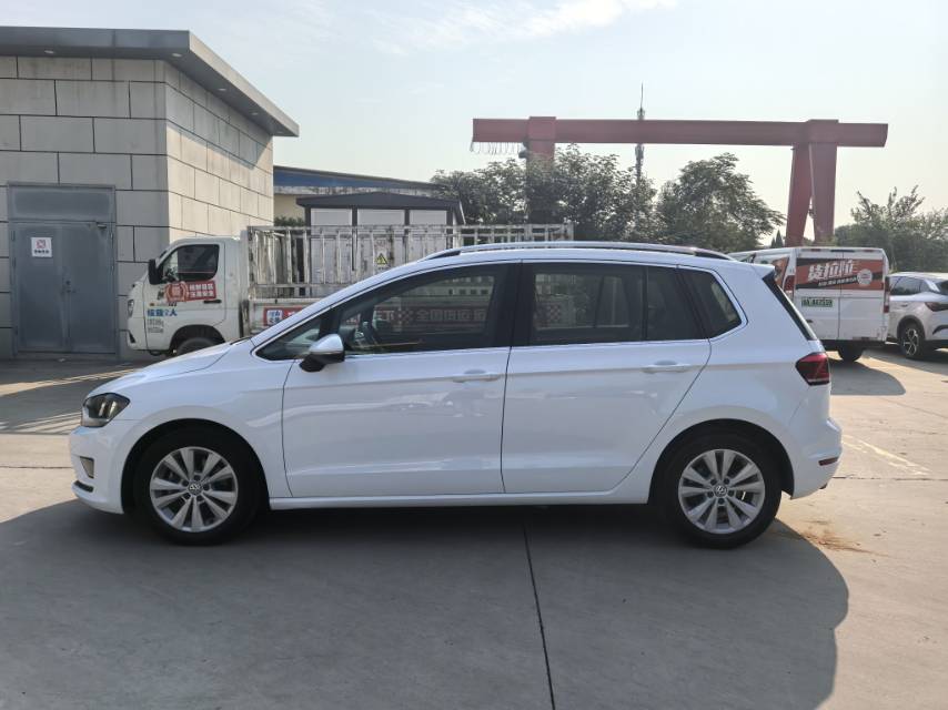 Volkswagen Golf Sportsvan 2016 car image #4