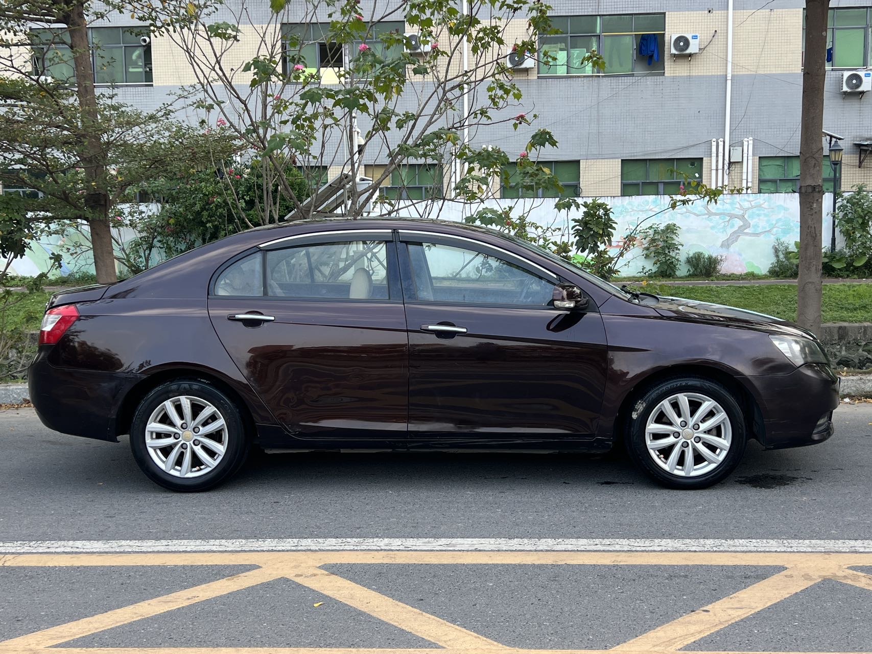 GEELY Emgrand Classic 2014 #10 GEELY Emgrand Classic 2014 изображение автомобиля #10