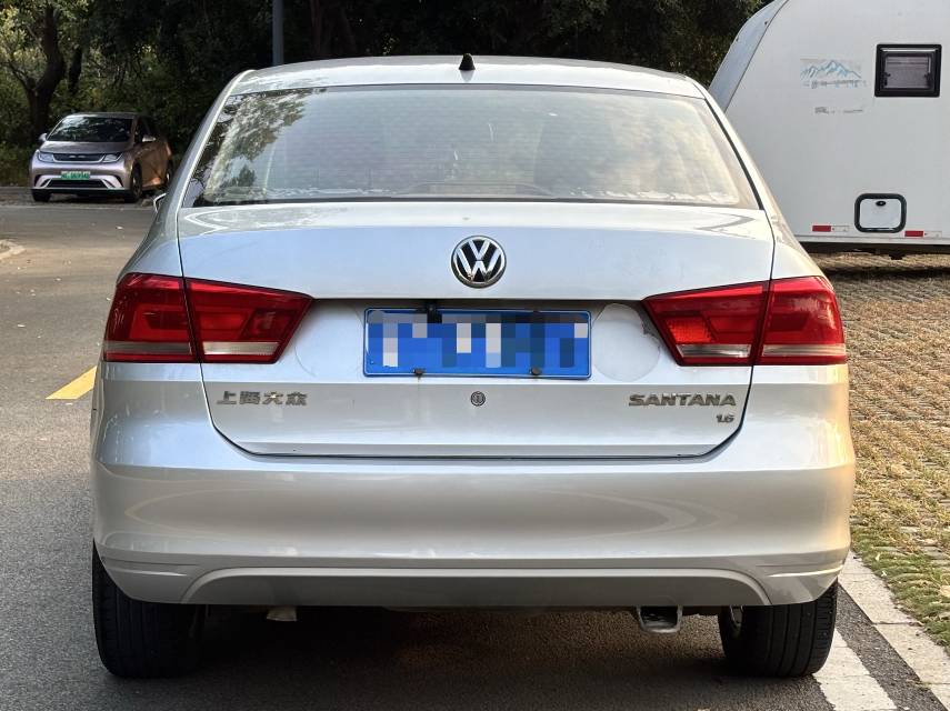 Volkswagen Santana 2014 car image #10
