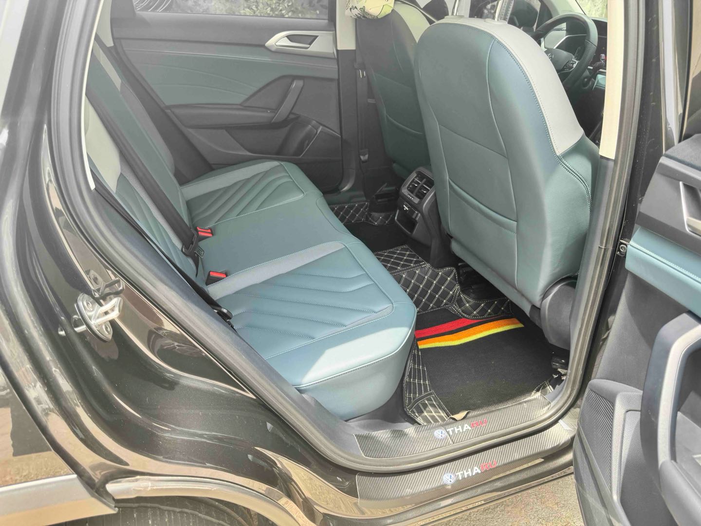Volkswagen Tharu 2023 car image #13