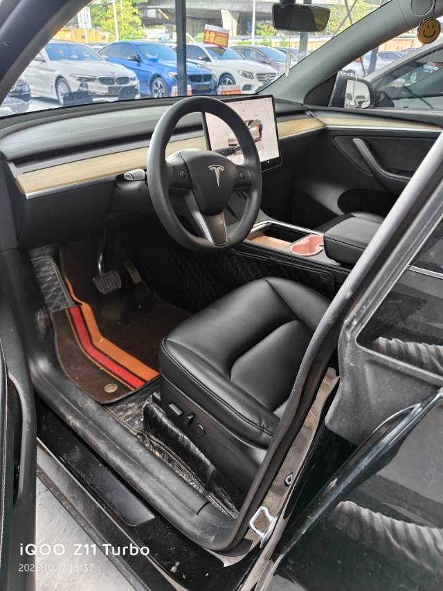 Tesla Model Y 2023 imagen de coche #6