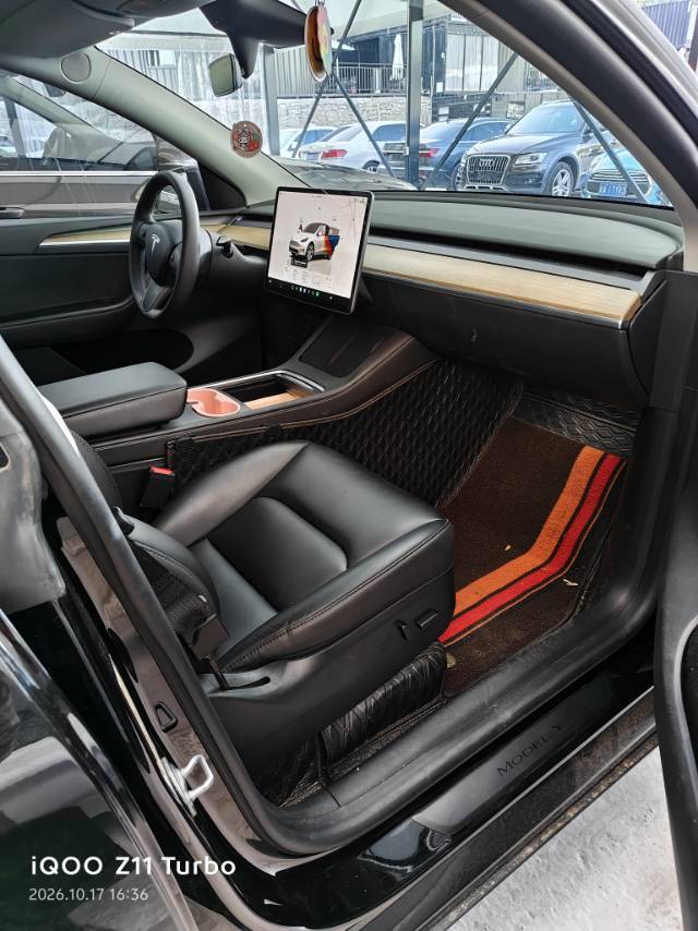 Tesla Model Y 2023 imagen de coche #5
