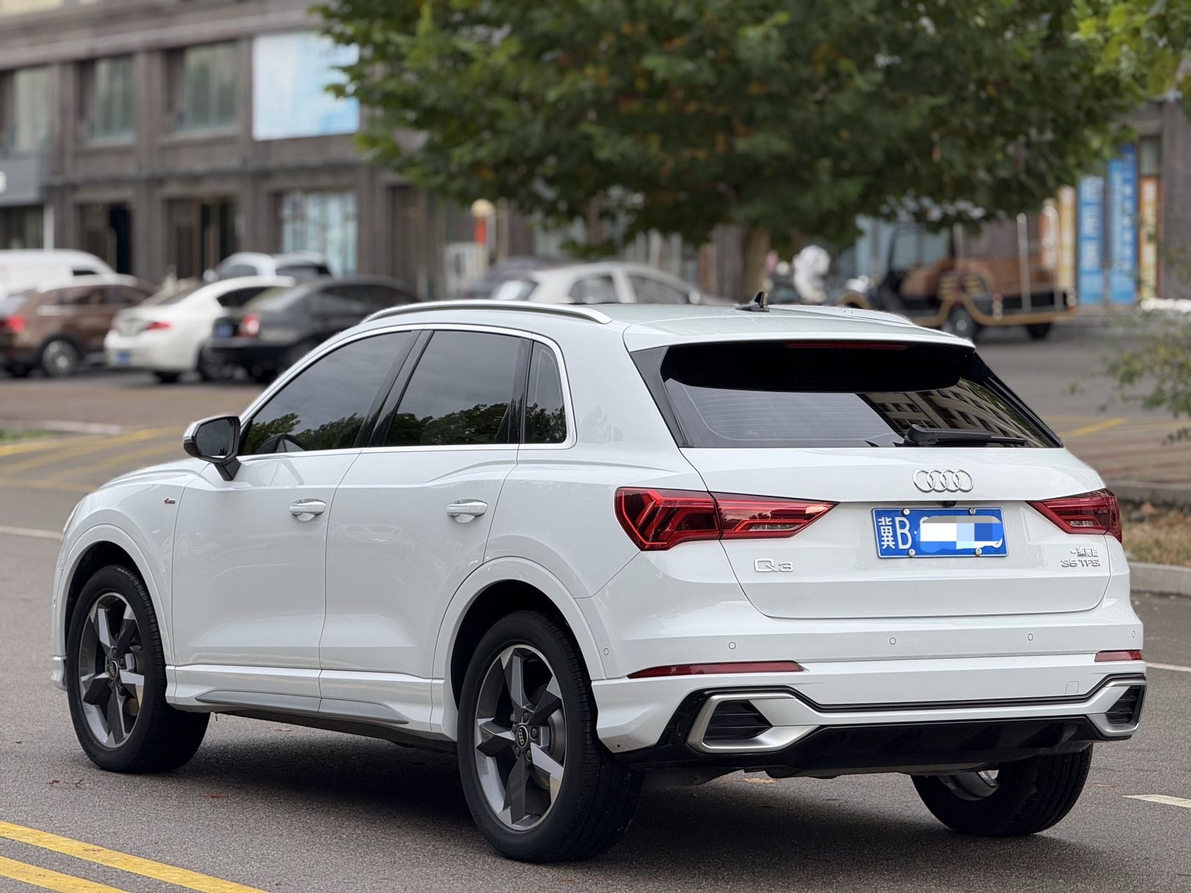 Audi Q3 2023 #11 Audi Q3 2023 car image #11