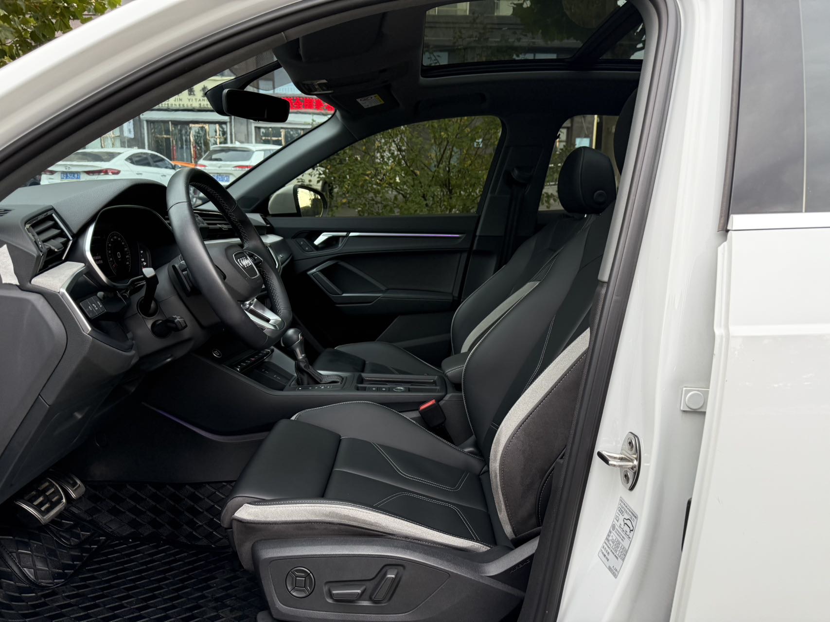 Audi Q3 2023 #6 Audi Q3 2023 car image #6