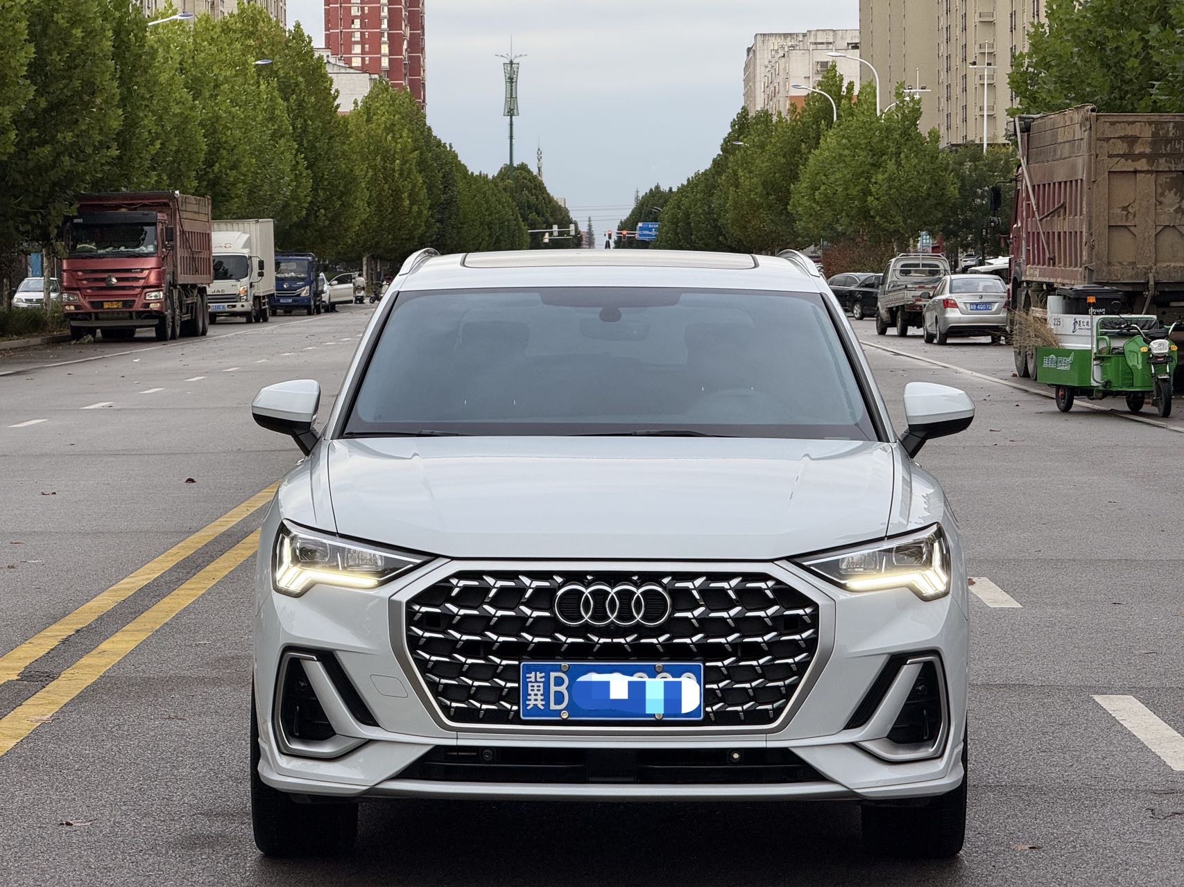 Audi Q3 2023 #4 Audi Q3 2023 car image #4