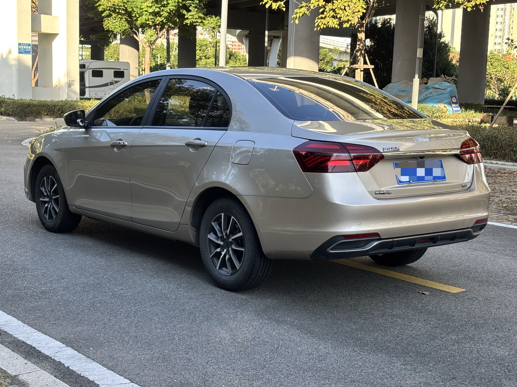 吉利汽车 帝豪 2019 汽车图片 #11