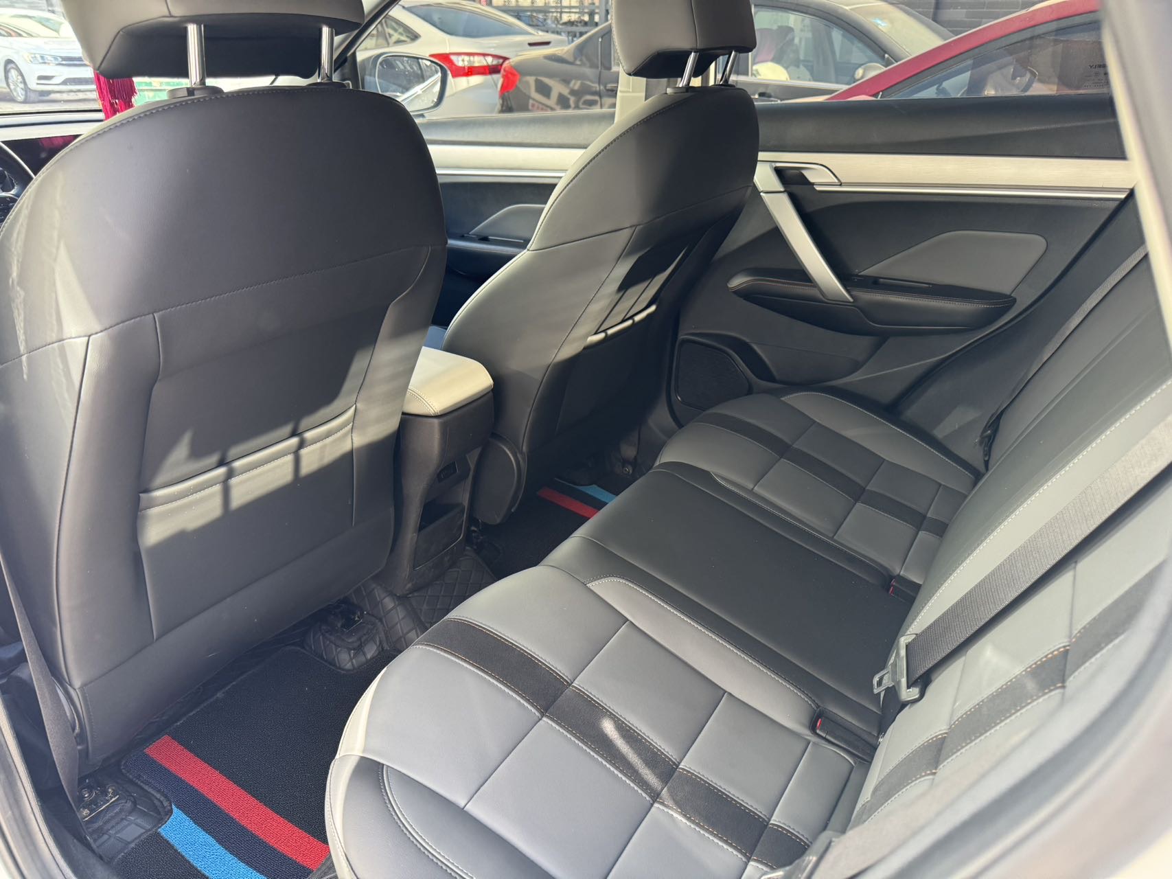 GEELY Coolray 2024 #9 GEELY Coolray 2024 imagen de coche #9