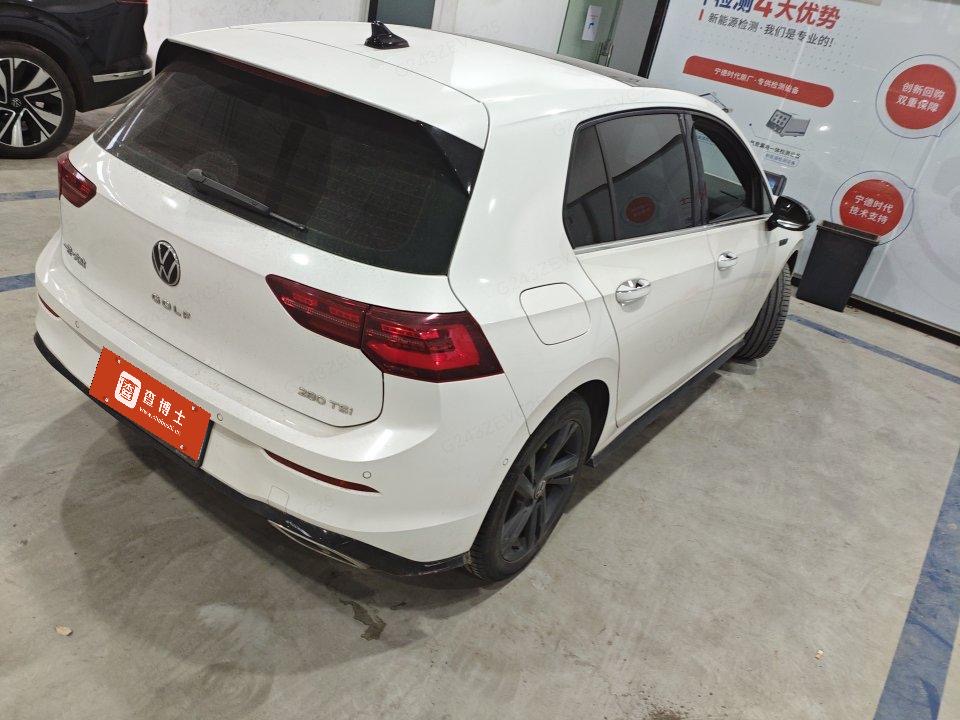Volkswagen Golf 2022 #4 Volkswagen Golf 2022 صورة سيارة #4