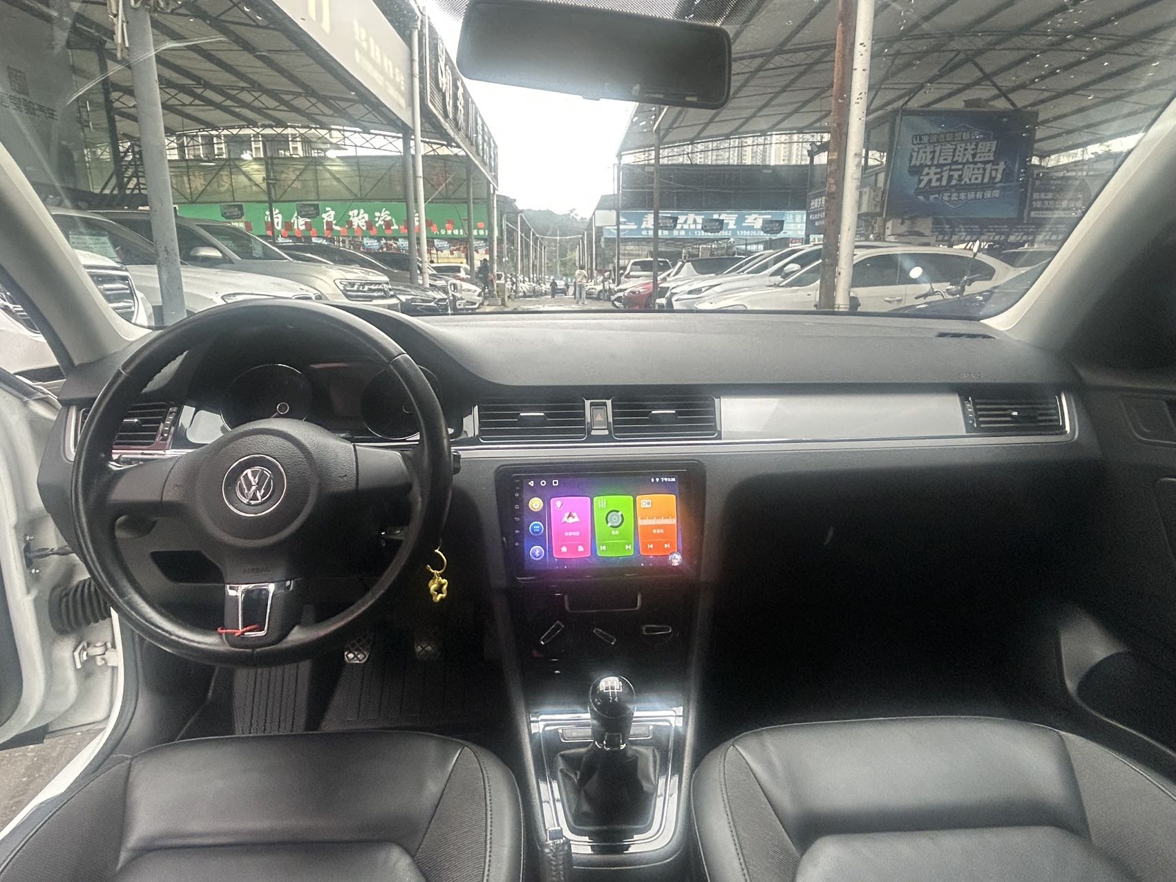 Volkswagen Bora 2015 immagine di auto #11