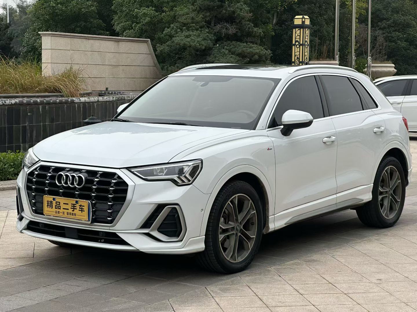 Audi Q3 2023 immagine di auto #2