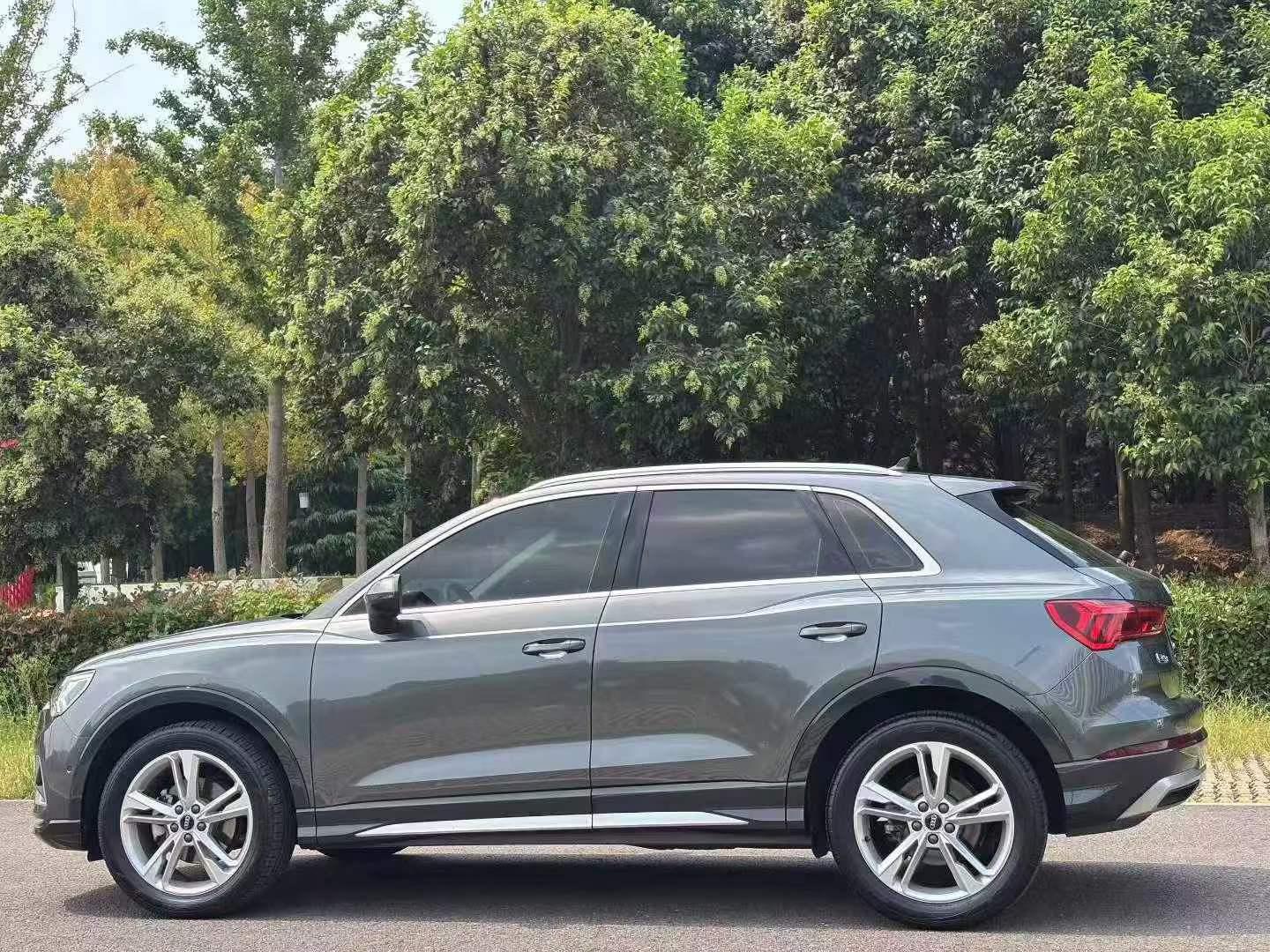 Audi Q3 2021 car image #8