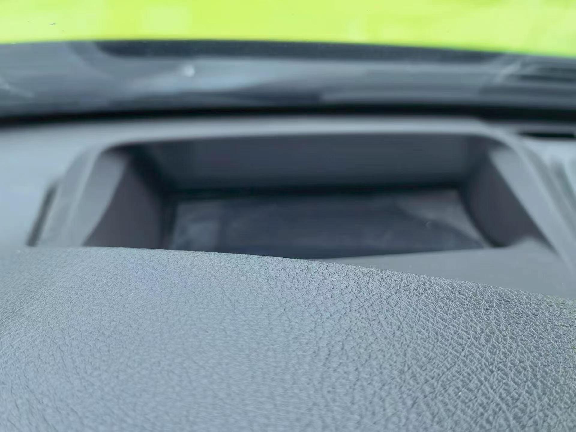 BMW 3 Series 2017 #8 BMW 3 Series 2017 car image #8