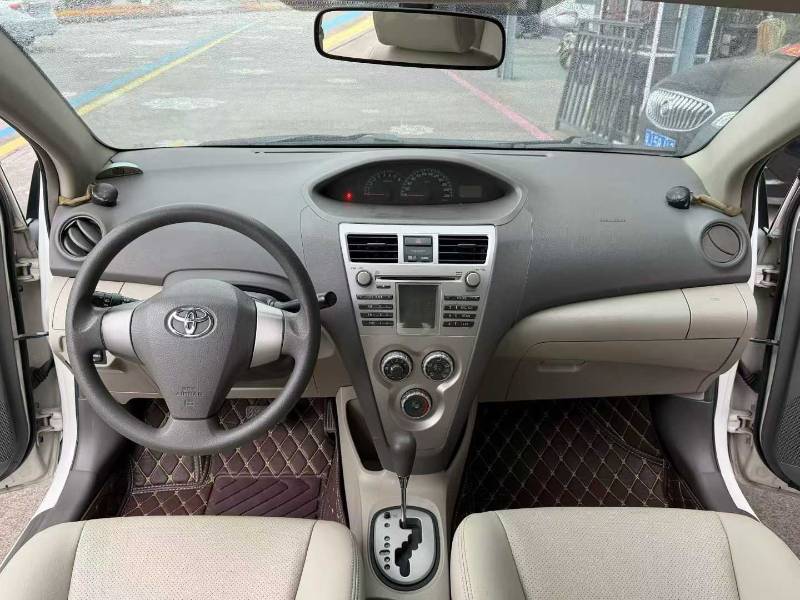 Toyota Vios 2010 #9 Toyota Vios 2010 car image #9