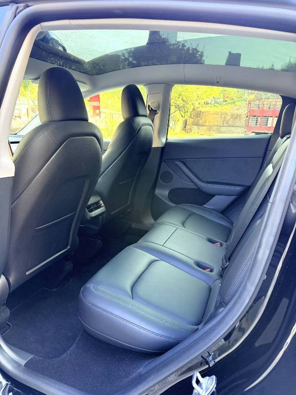 Tesla Model Y 2022 #4 Tesla Model Y 2022 car image #4