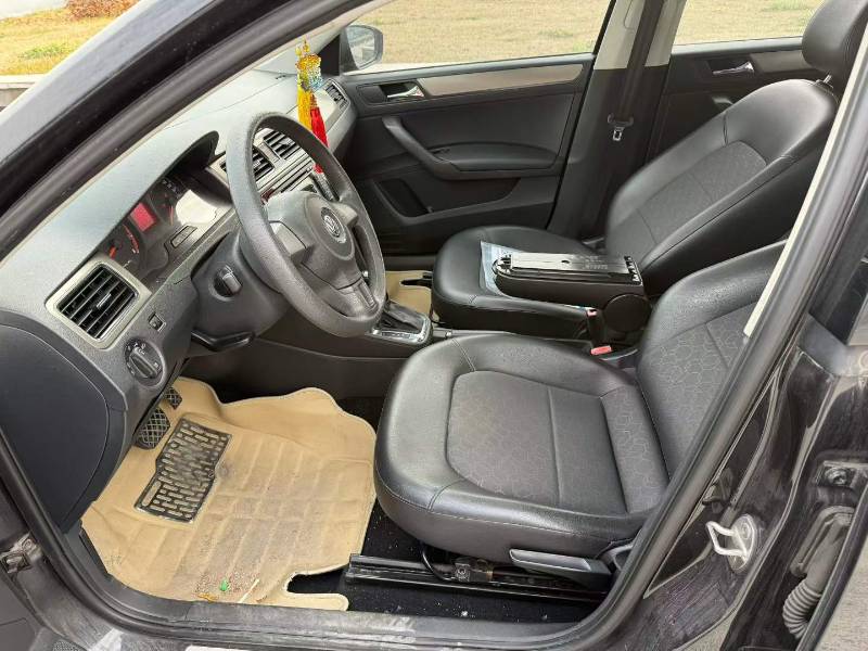 Volkswagen Santana 2014 car image #4