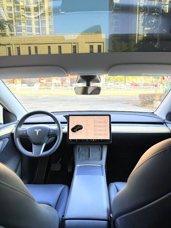 Tesla Model Y 2022 #6 Tesla Model Y 2022 car image #6