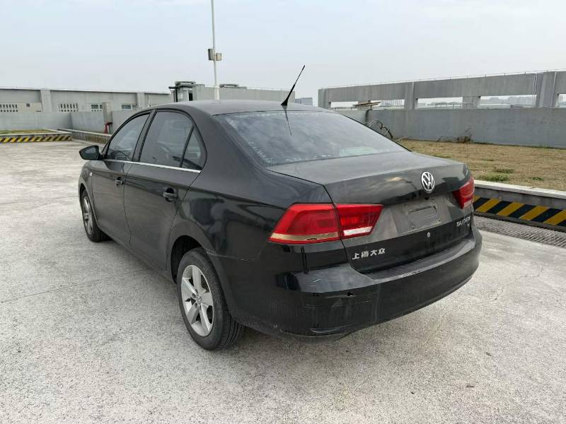 Volkswagen Santana 2014 car image #7