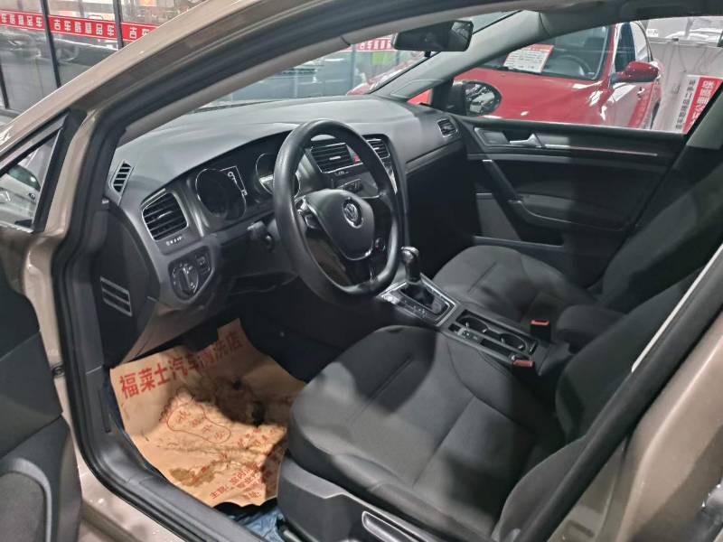 Volkswagen Golf 2014 car image #3