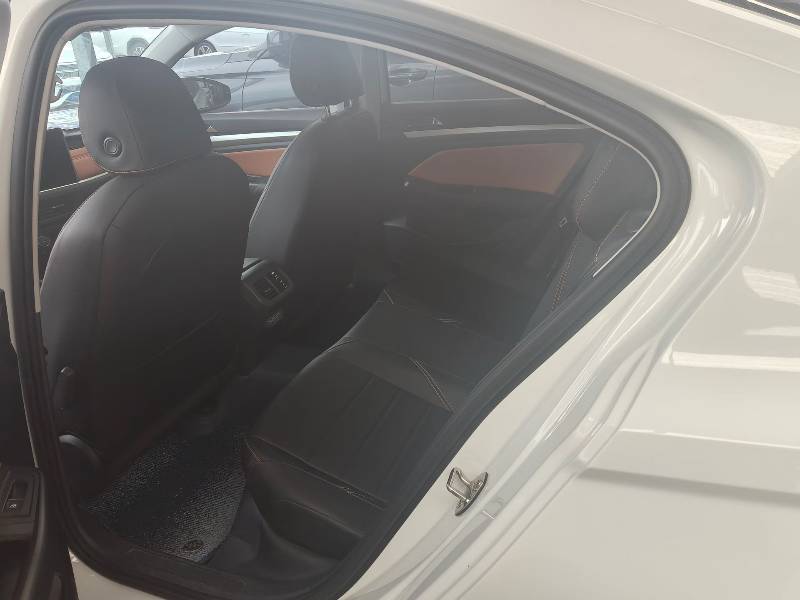 Volkswagen Bora 2025 #8 Volkswagen Bora 2025 صورة سيارة #8