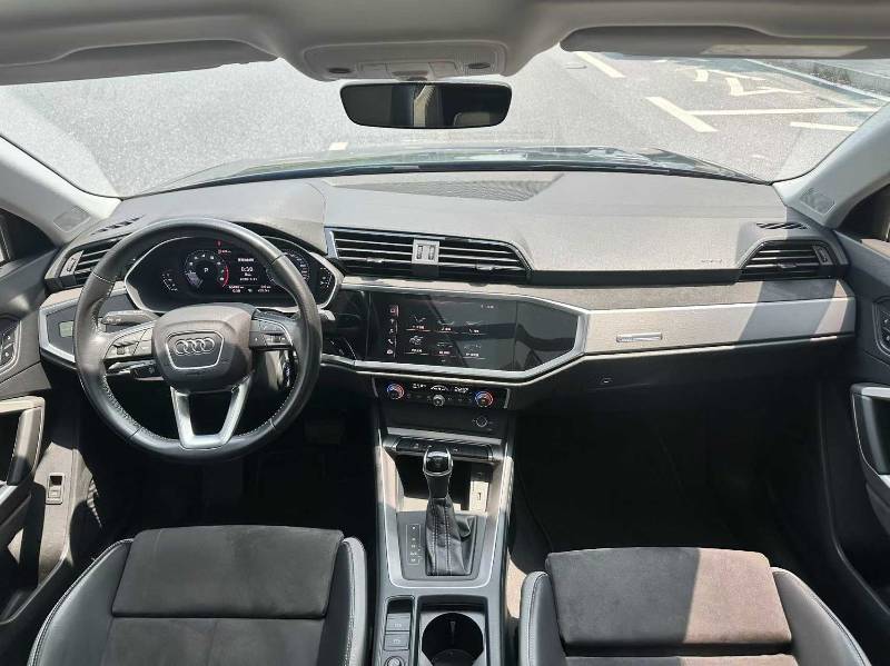 Audi Q3 2021 car image #6