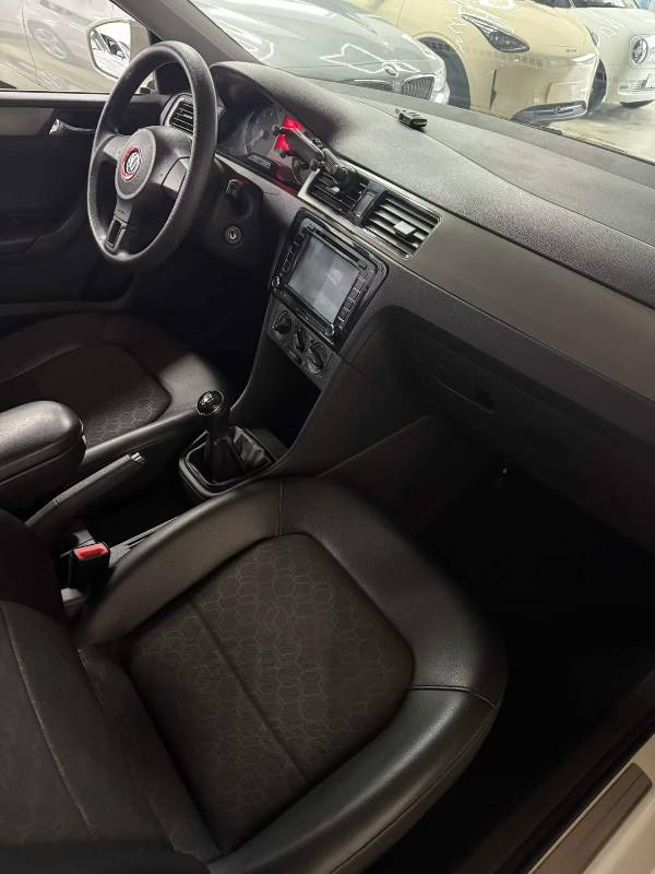 Volkswagen Santana 2016 car image #3
