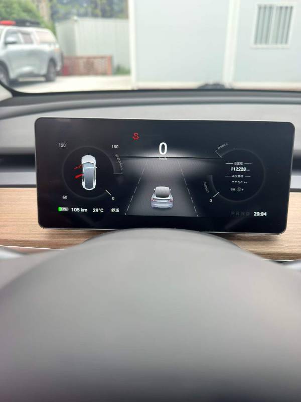 Tesla Model Y 2022 car image #5