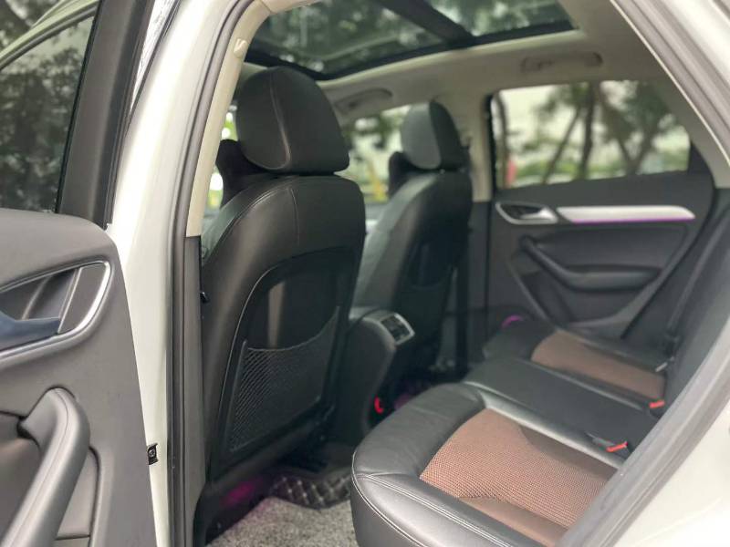 Audi Q3 2017 car image #6