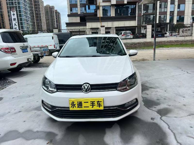 Volkswagen Polo 2018 car image 