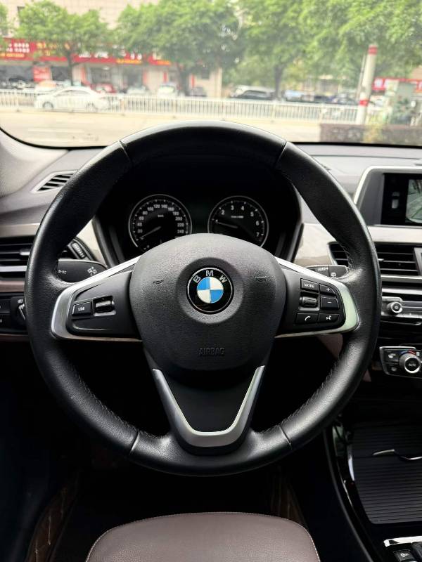 BMW X1 2019 #5 BMW X1 2019 car image #5