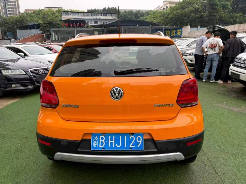 Volkswagen Polo 2014 car image #5