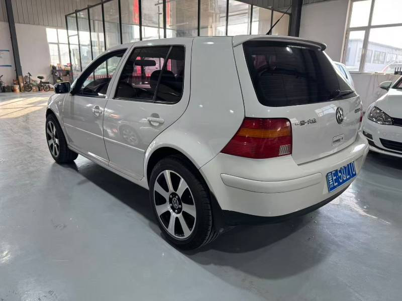 Volkswagen Golf 2005 car image #6