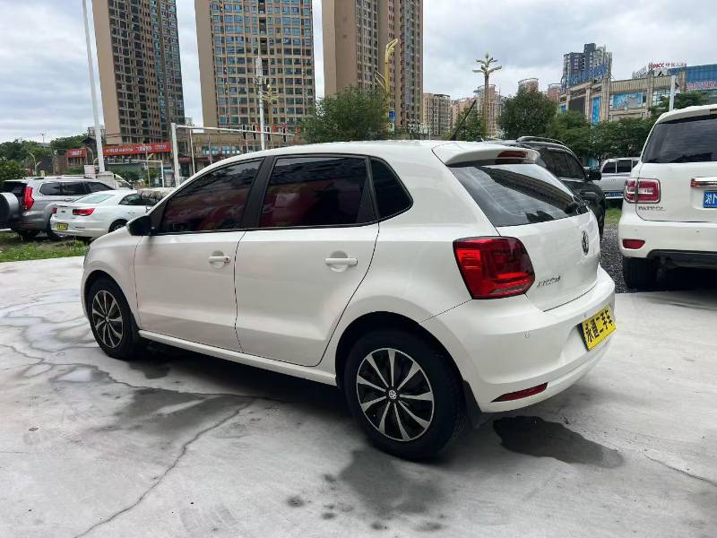 Volkswagen Polo 2018 car image #8