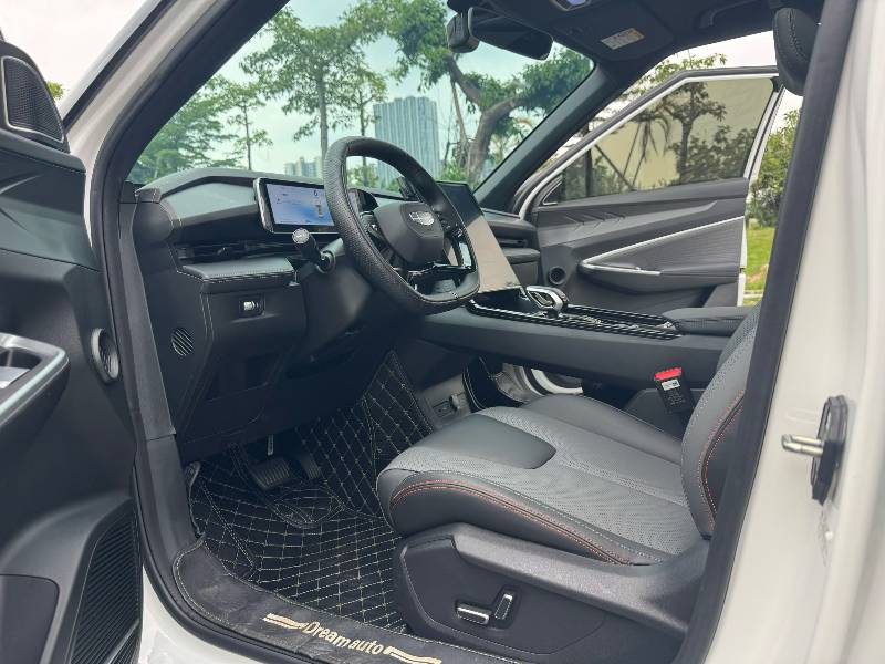 GEELY Boyue 2024 car image #7