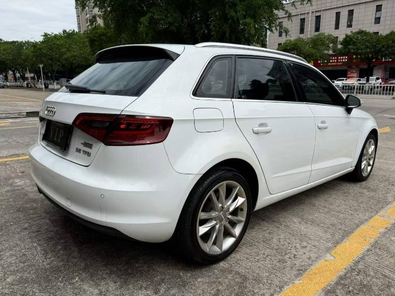 Audi A3 2017 car image #8