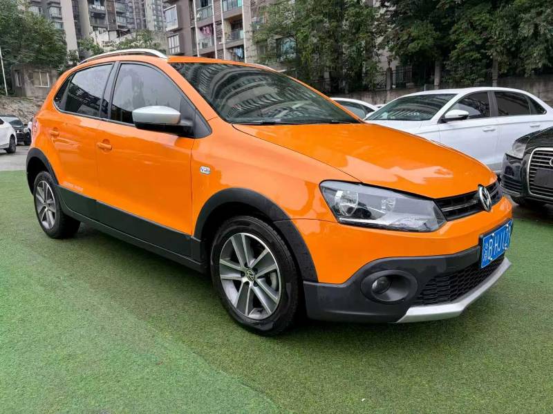 Volkswagen Polo 2014 car image #3