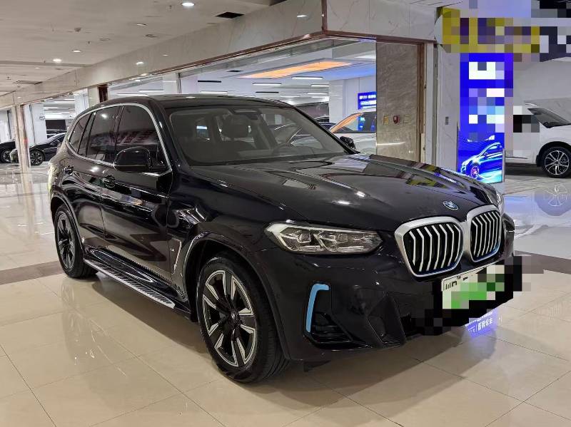 BMW iX3 2021 car image #3