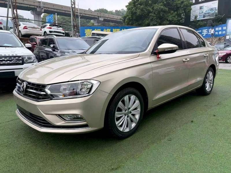 Volkswagen Bora 2016 car image 