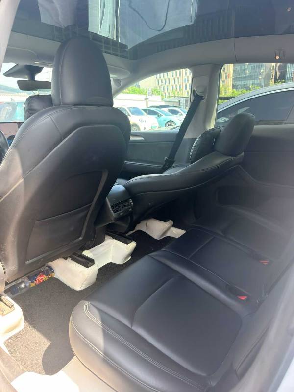 Tesla Model Y 2023 #7 Tesla Model Y 2023 car image #7
