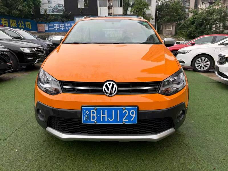 Volkswagen Polo 2014 car image #2