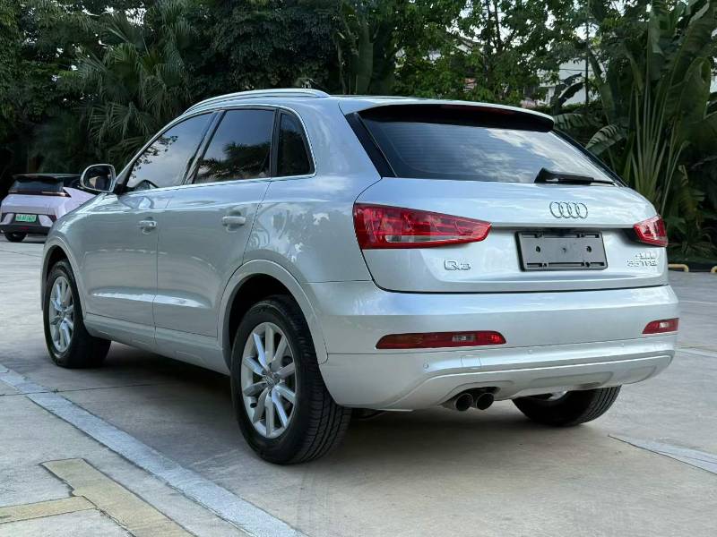 Audi Q3 2014 #4 Audi Q3 2014 car image #4