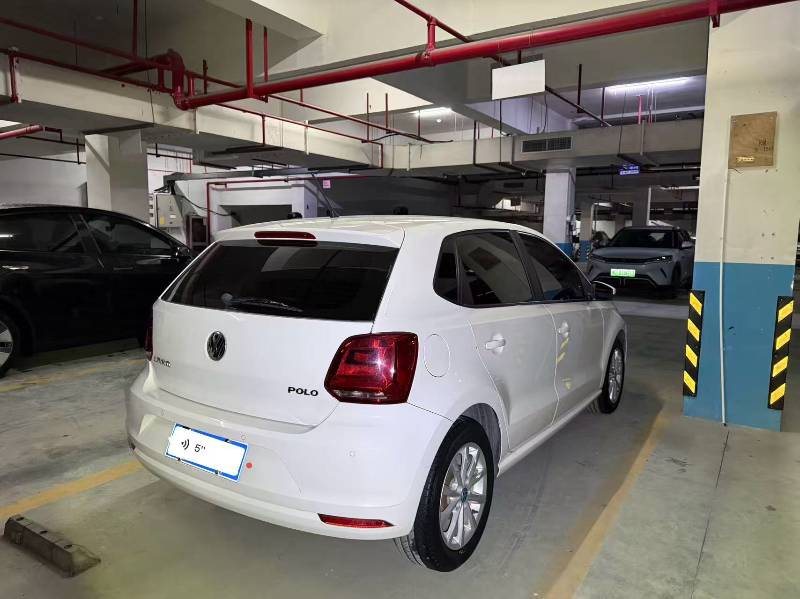 Volkswagen Polo 2017 car image #8