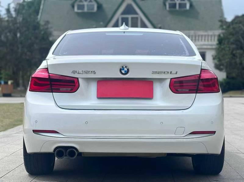 BMW 3 Series 2018 #5 BMW 3 Series 2018 car image #5