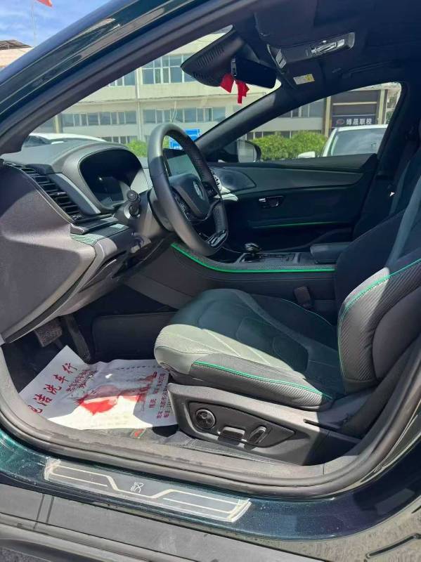 BYD Han 2023 car image #2