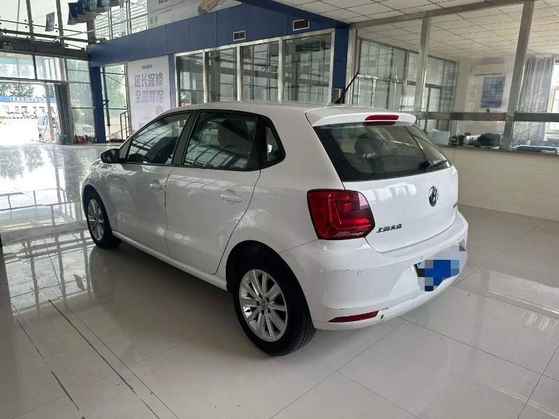 Volkswagen Polo 2015 #6 Volkswagen Polo 2015 car image #6