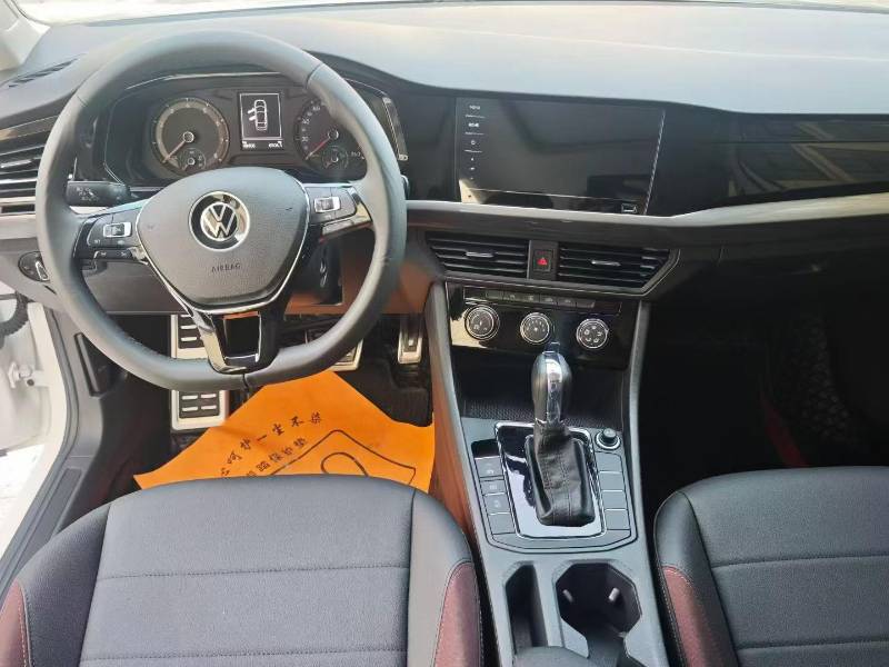 Volkswagen Bora 2022 car image #4